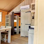 ラグジュアリーテント Glamping Costa Smeralda アルツァケーナ